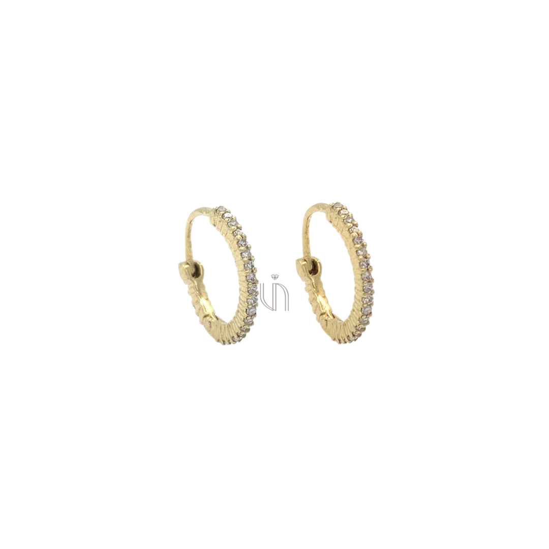 Brinco de Argola Fininho em Ouro Amarelo 18k com 44 Diamantes