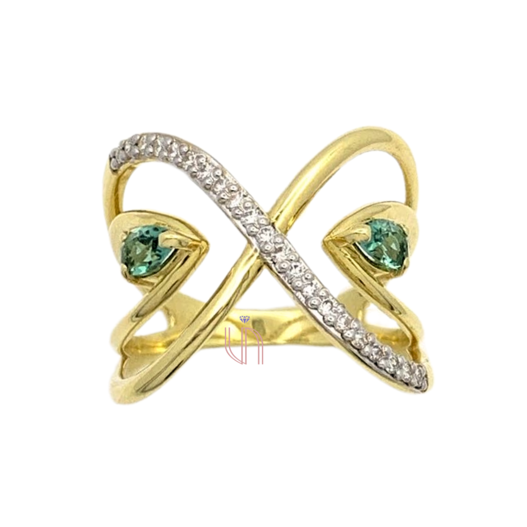 Anel X em Ouro Amarelo 18k com Topázio Verde e Diamantes